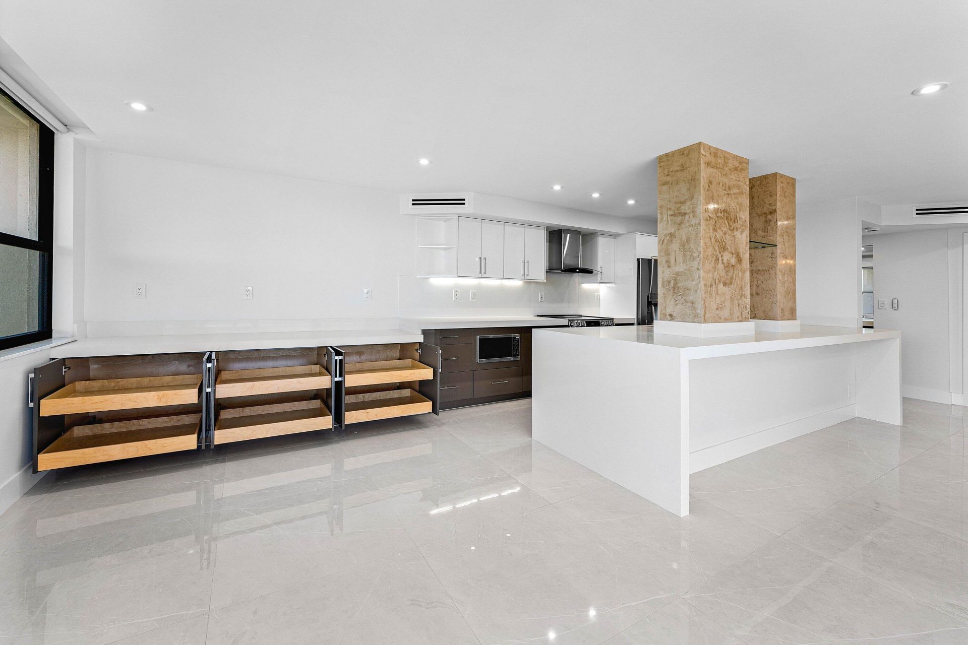 5480 N Ocean Drive, Unit B1c, Singer Island, FL 33404 Photo