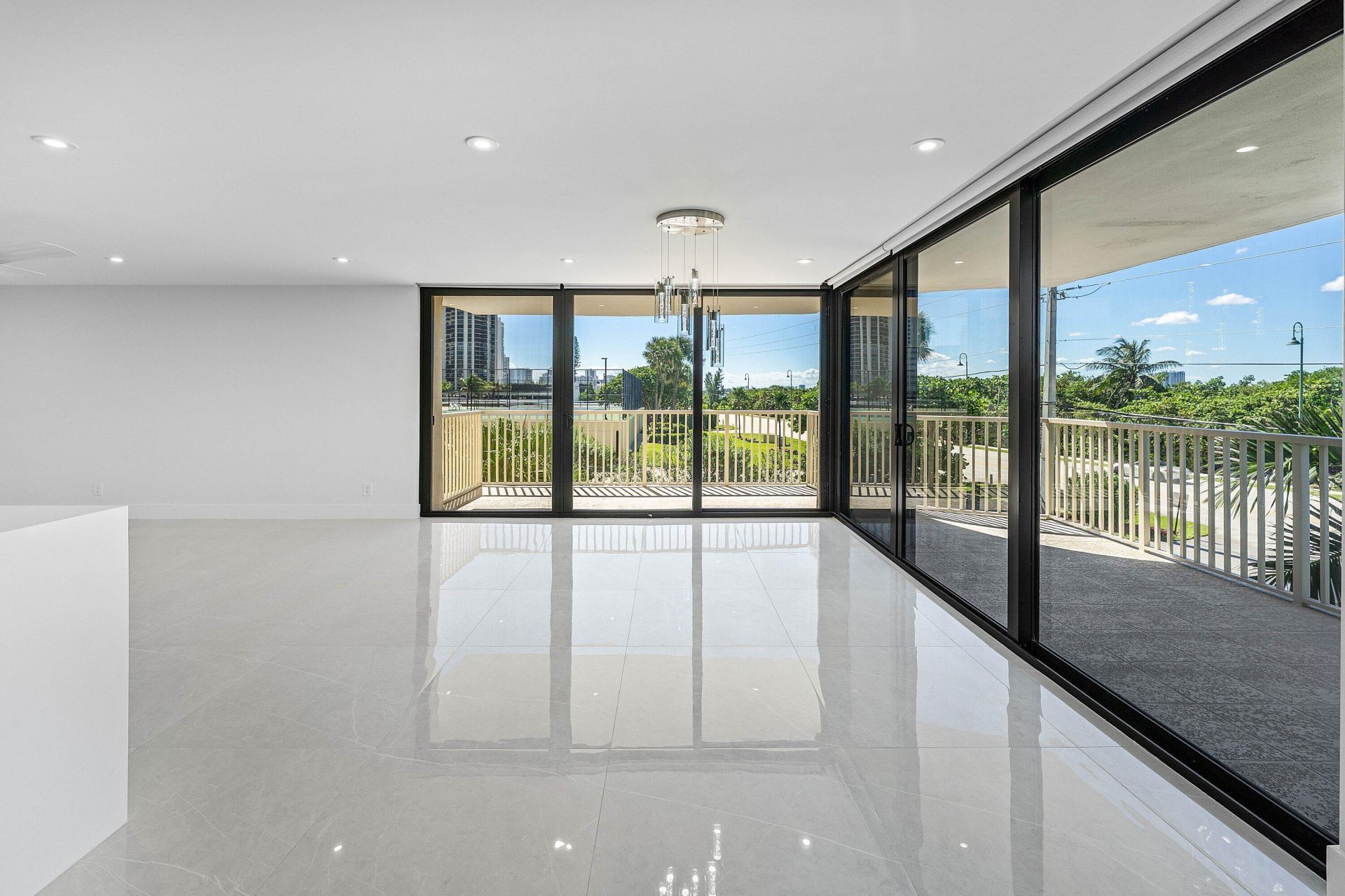 5480 N Ocean Drive, Unit B1c, Singer Island, FL 33404 Photo