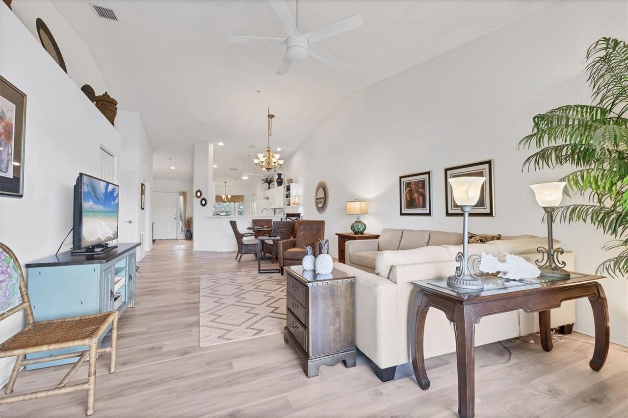 5240 Hyland Hills Avenue, Unit 1426, Sarasota, FL 34241 Photo