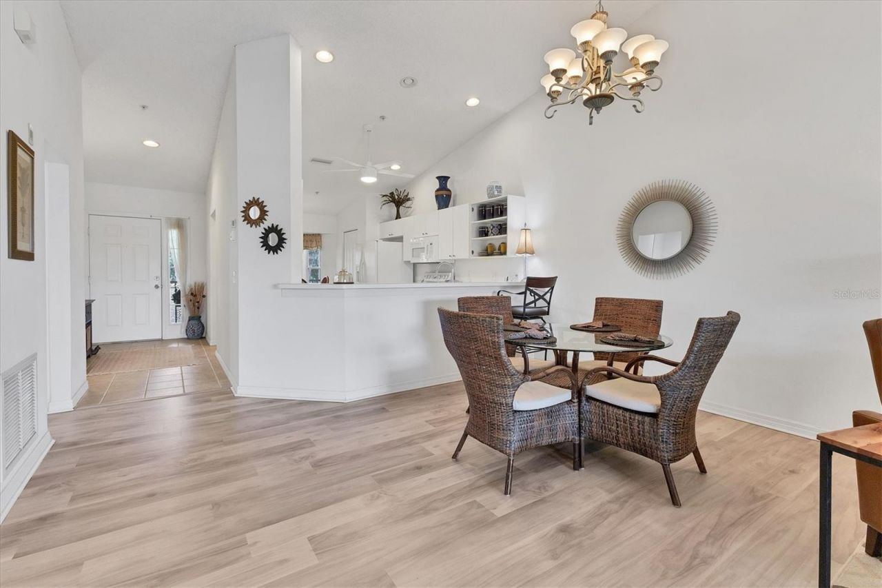 5240 Hyland Hills Avenue, Unit 1426, Sarasota, FL 34241 Photo