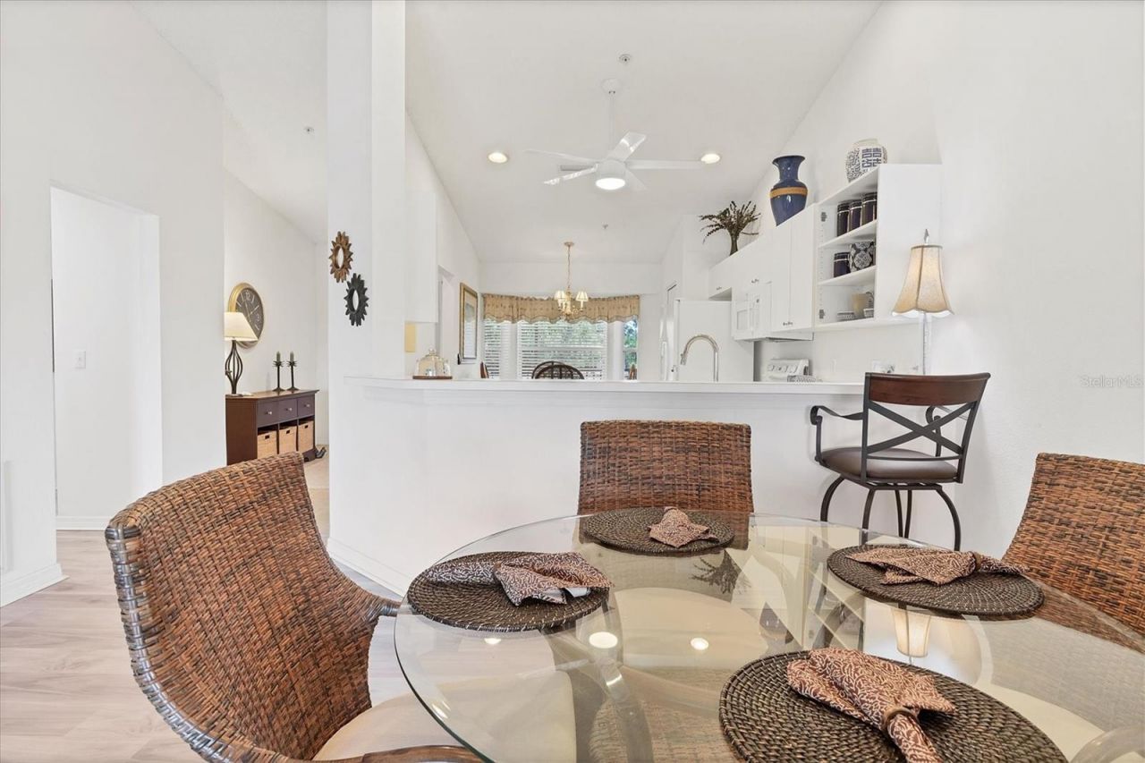 5240 Hyland Hills Avenue, Unit 1426, Sarasota, FL 34241 Photo