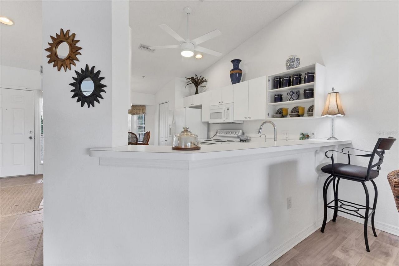5240 Hyland Hills Avenue, Unit 1426, Sarasota, FL 34241 Photo