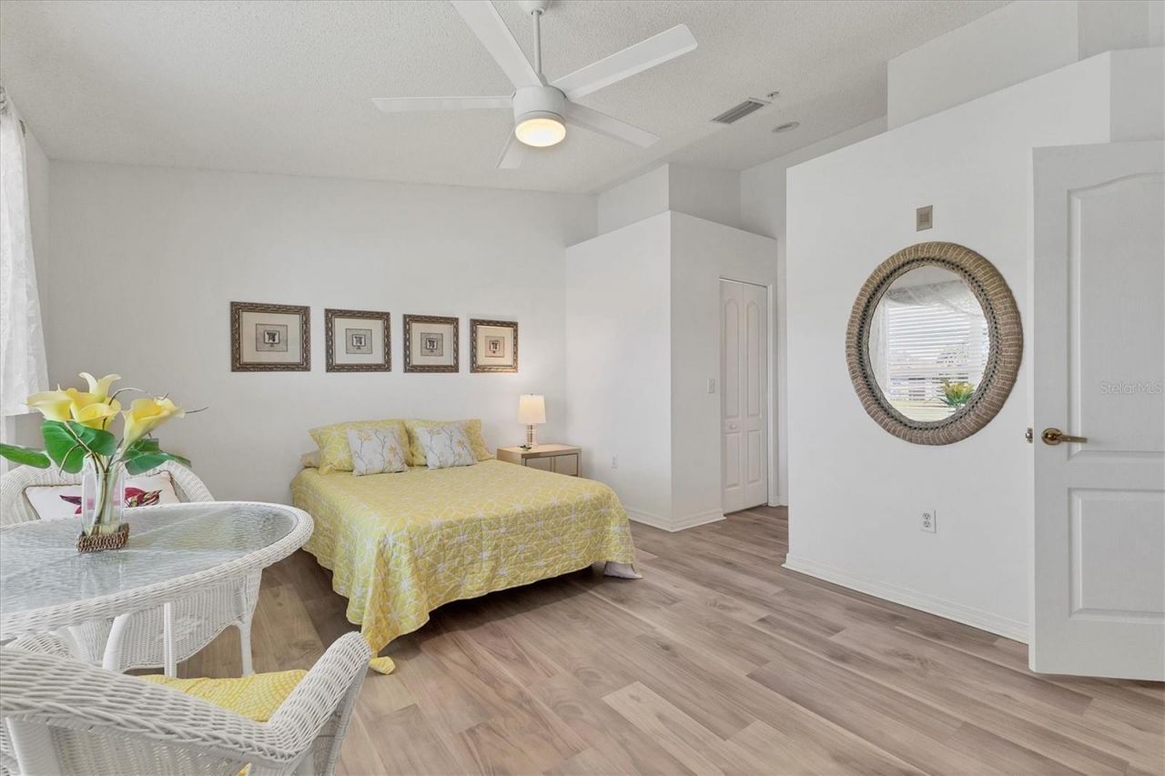 5240 Hyland Hills Avenue, Unit 1426, Sarasota, FL 34241 Photo