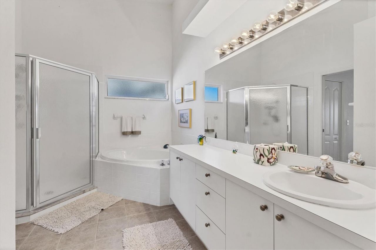 5240 Hyland Hills Avenue, Unit 1426, Sarasota, FL 34241 Photo