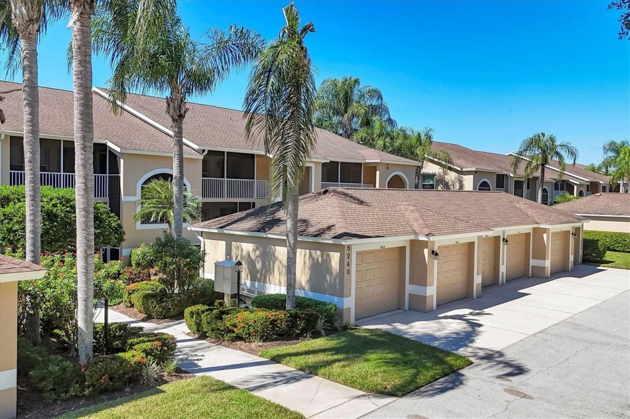 5240 Hyland Hills Avenue, Unit 1426, Sarasota, FL 34241 Photo