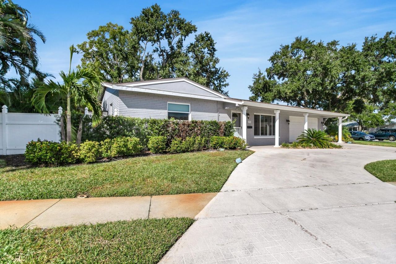 2290 60th Way N, Saint Petersburg, FL 33710 Photo