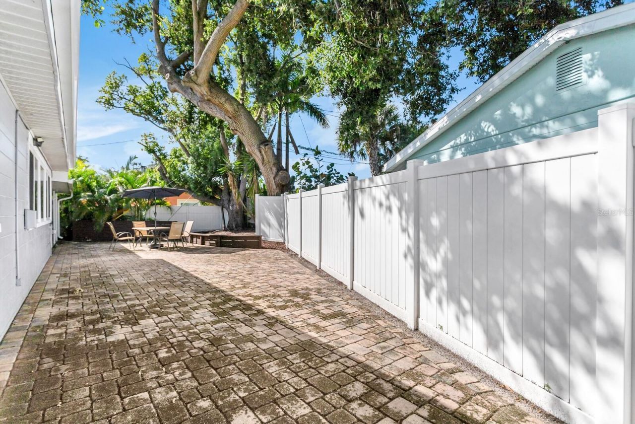 2290 60th Way N, Saint Petersburg, FL 33710 Photo