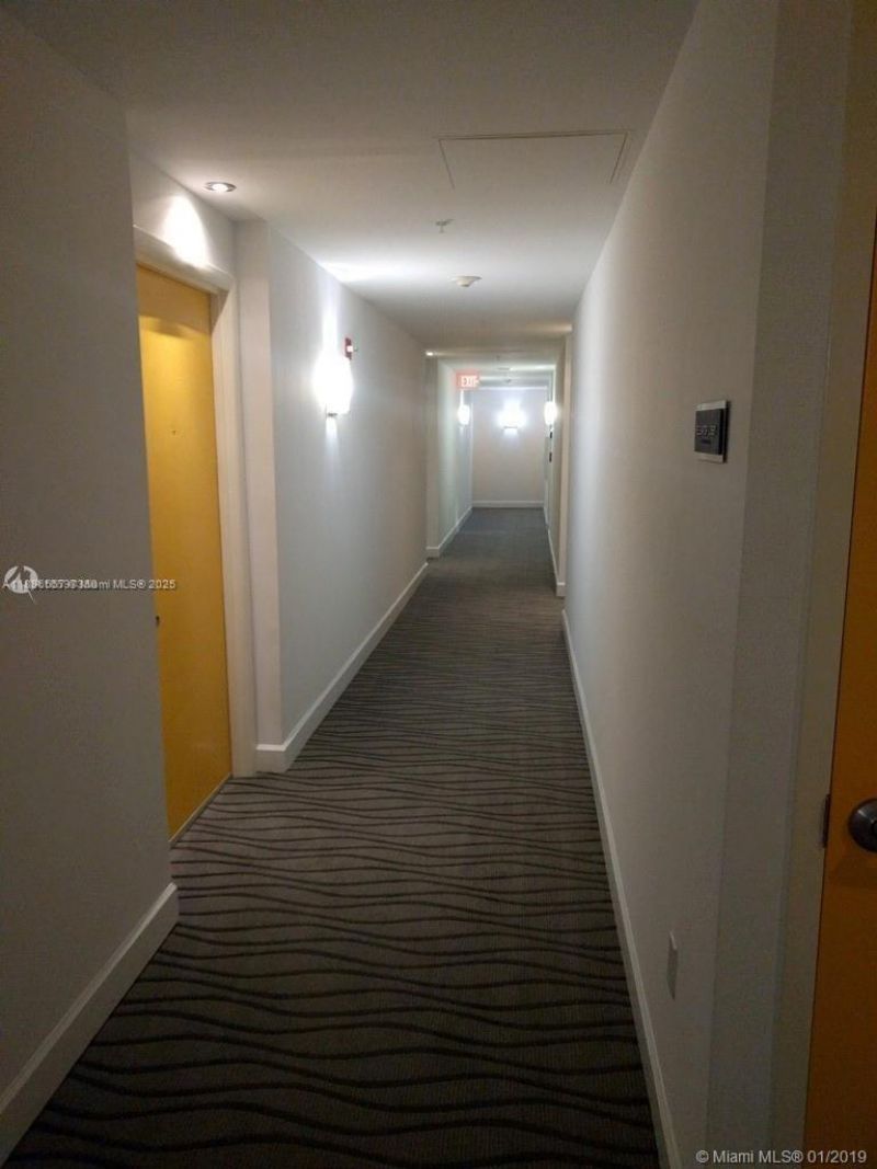 234 NE 3rd St, Unit 1204, Miami, FL 33132 Photo