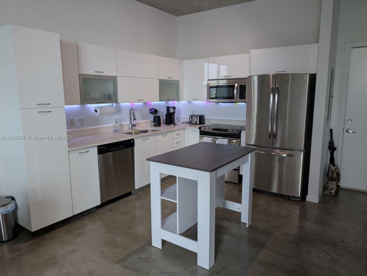 234 NE 3rd St, Unit 1204, Miami, FL 33132 Photo