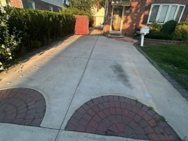 182 Wellington Road, Elmont, NY 11003