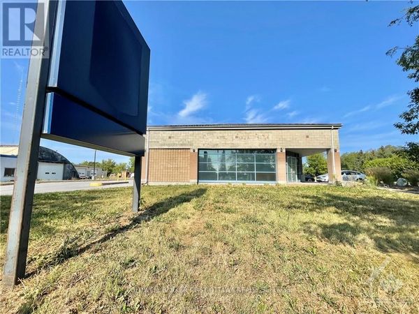 6683 FOURTH LINE Road, Ottawa, ON K0A2T0