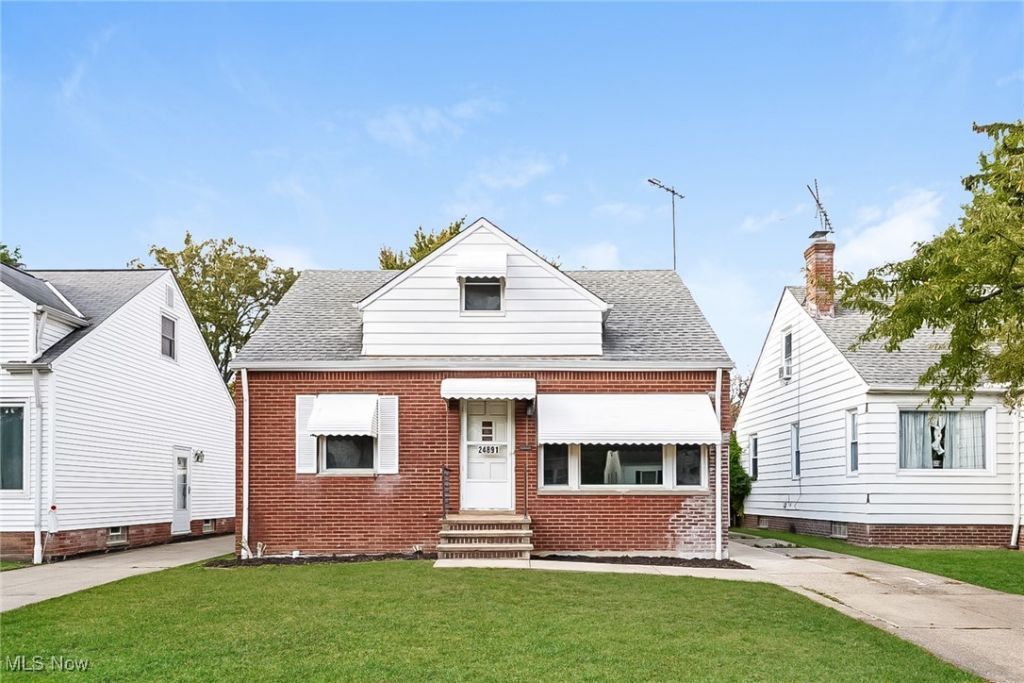 24891 Zeman Avenue, Euclid, OH 44123 Main Photo