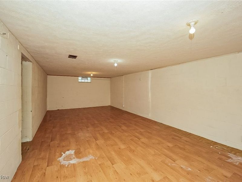 24891 Zeman Avenue, Euclid, OH 44123 Photo 15