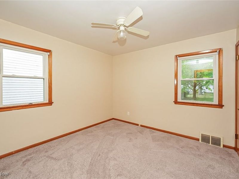 24891 Zeman Avenue, Euclid, OH 44123 Photo 7