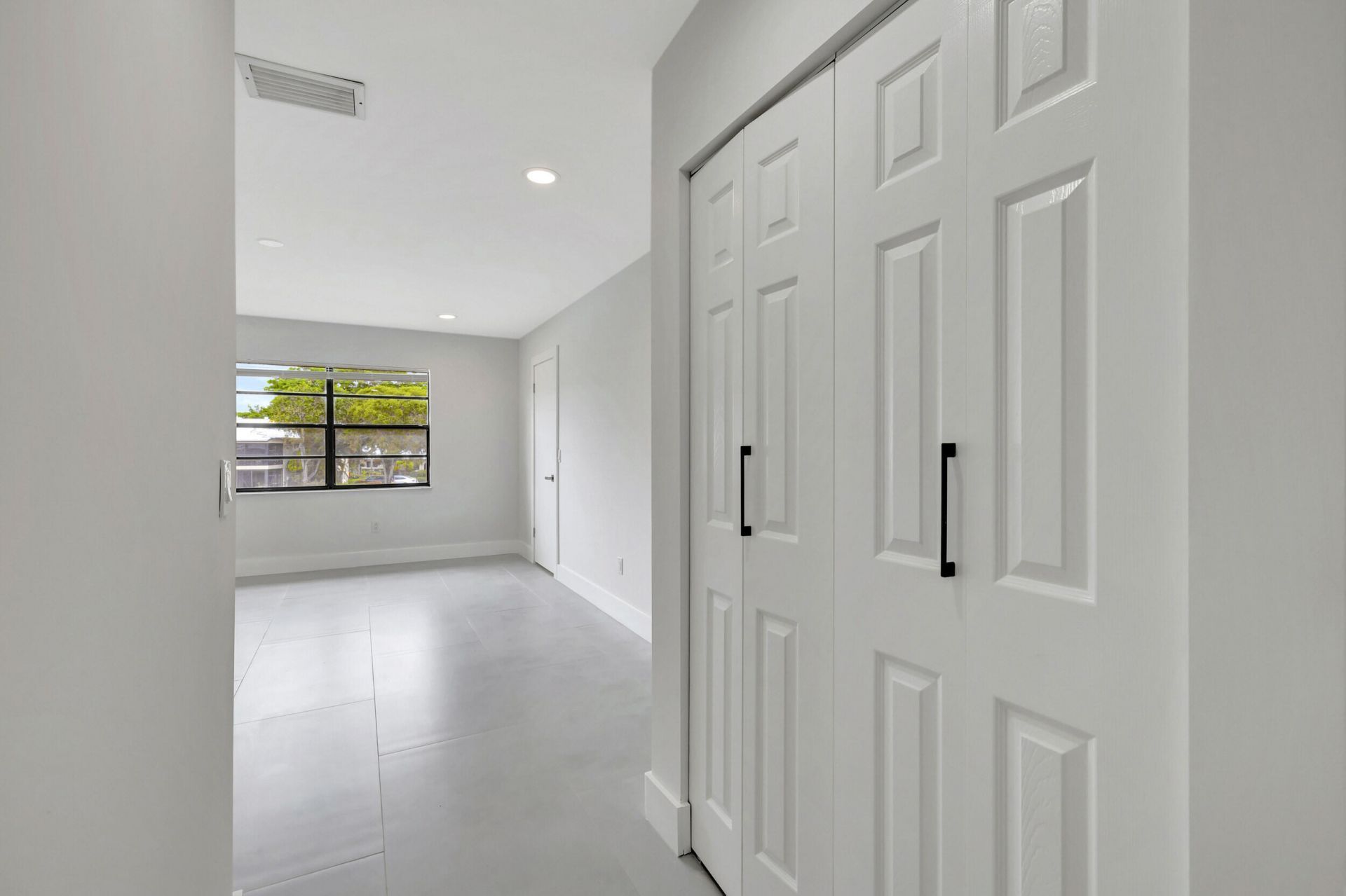 7898 Eastlake Drive, Unit 7d, Boca Raton, FL 33433 Photo