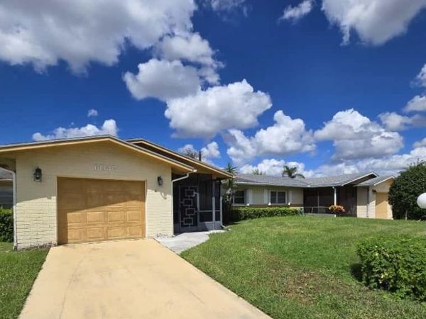 6045 Stanley Lane, Delray Beach, FL 33484