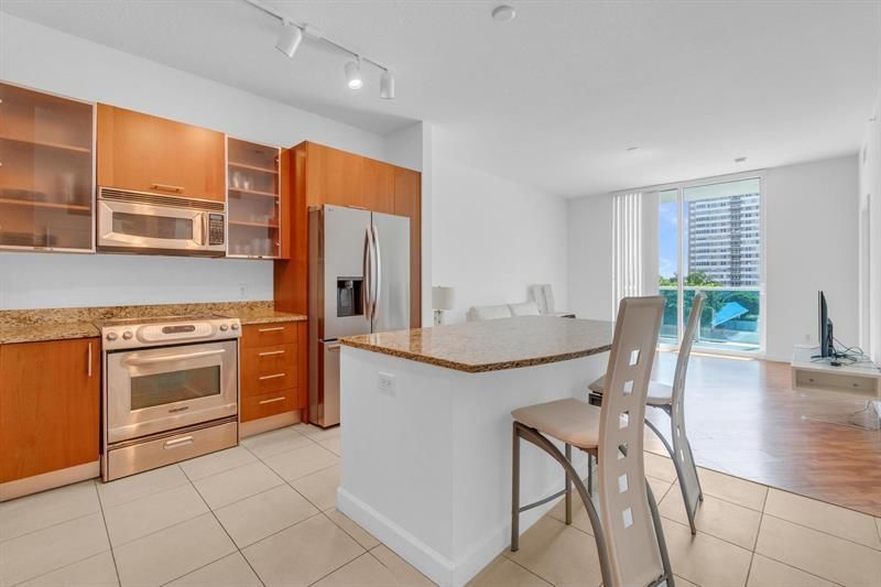 1945 S Ocean Drive, Unit 502, Hallandale Beach, FL 33009 Photo