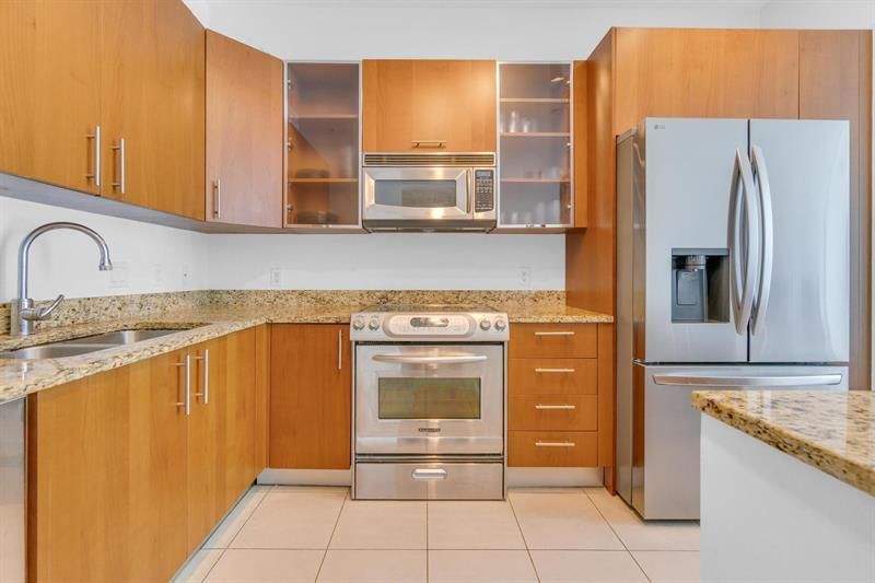 1945 S Ocean Drive, Unit 502, Hallandale Beach, FL 33009 Photo