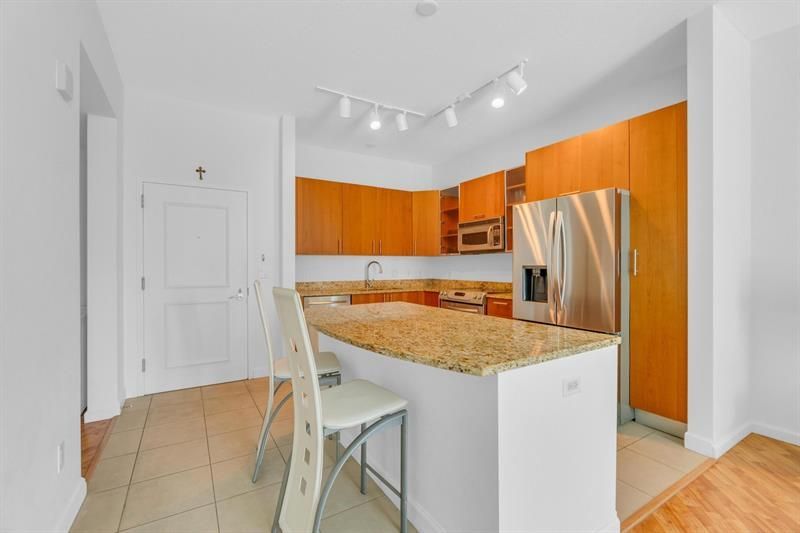 1945 S Ocean Drive, Unit 502, Hallandale Beach, FL 33009 Photo