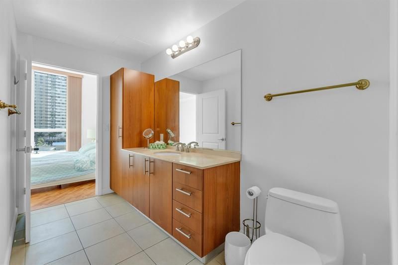 1945 S Ocean Drive, Unit 502, Hallandale Beach, FL 33009 Photo