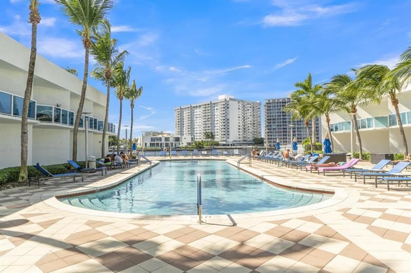 1945 S Ocean Drive, Unit 502, Hallandale Beach, FL 33009 Photo