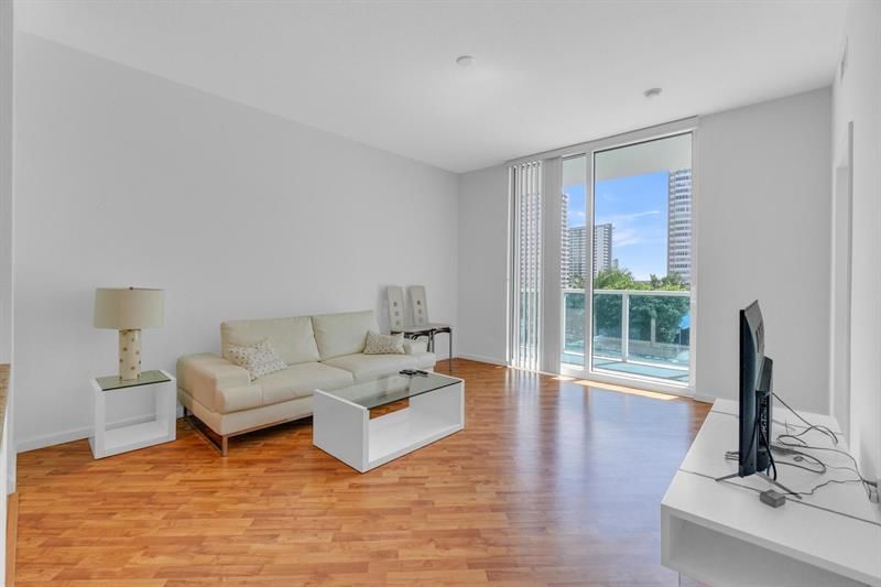 1945 S Ocean Drive, Unit 502, Hallandale Beach, FL 33009 Photo