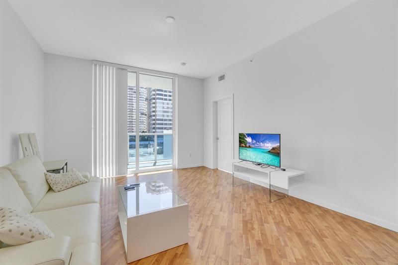 1945 S Ocean Drive, Unit 502, Hallandale Beach, FL 33009 Photo