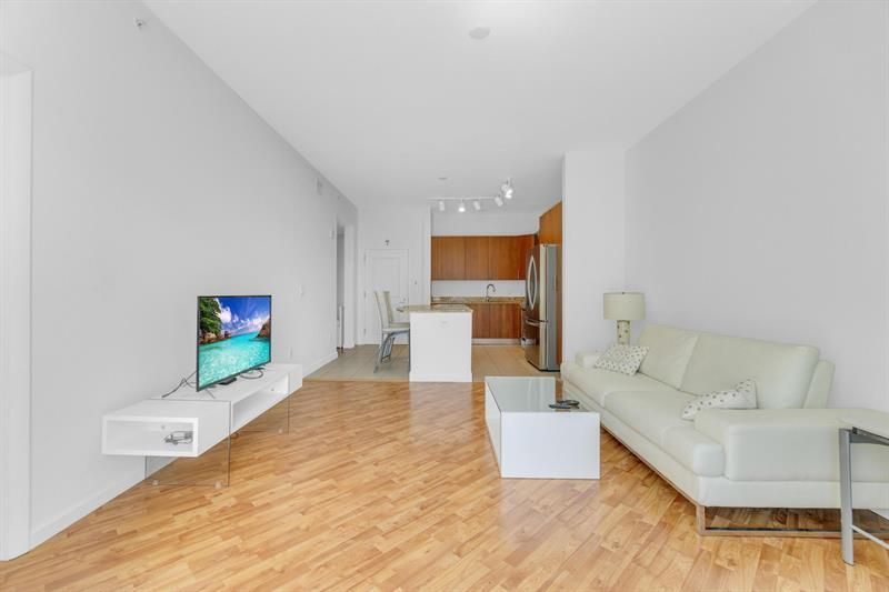 1945 S Ocean Drive, Unit 502, Hallandale Beach, FL 33009 Photo