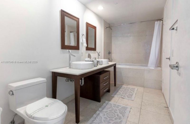 485 Brickell Ave, Unit 2606, Miami, FL 33131 Photo