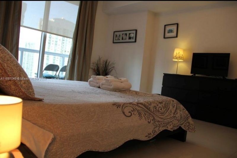 485 Brickell Ave, Unit 2606, Miami, FL 33131 Photo