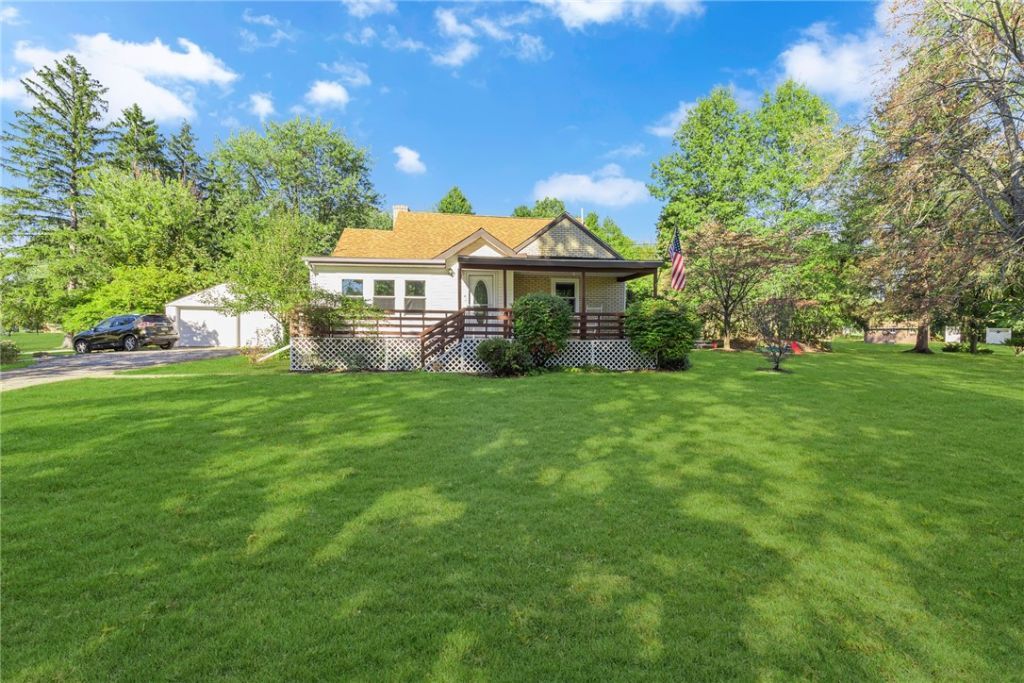 3430 37th Street Ext, Beaver Falls, PA 15010 Main Photo