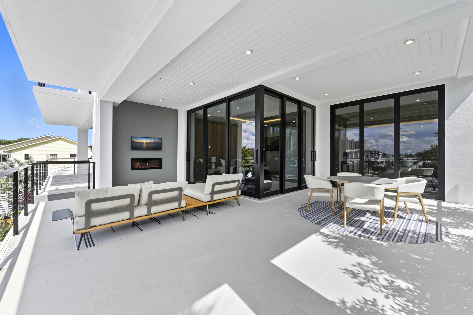 2323 Lake Drive, Unit 201, Singer Island, FL 33404 Photo