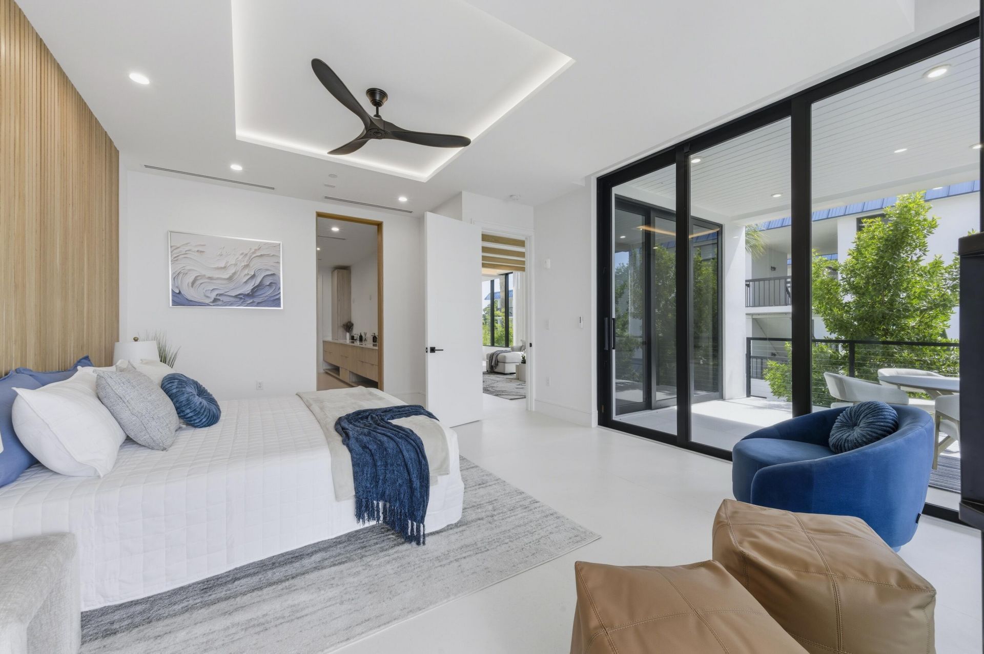 2323 Lake Drive, Unit 201, Singer Island, FL 33404 Photo