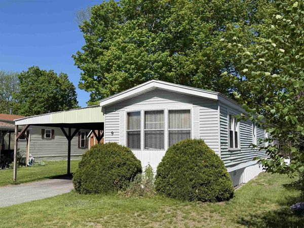 9 Paradise Street, Gorham, NH 03581
