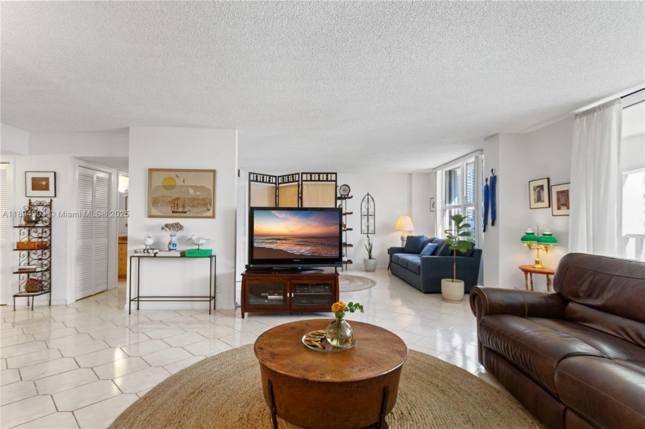 3800 S Ocean Dr, Unit 719, Hollywood, FL 33019 Photo