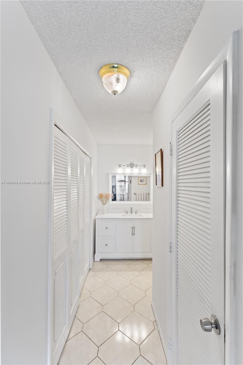 3800 S Ocean Dr, Unit 719, Hollywood, FL 33019 Photo