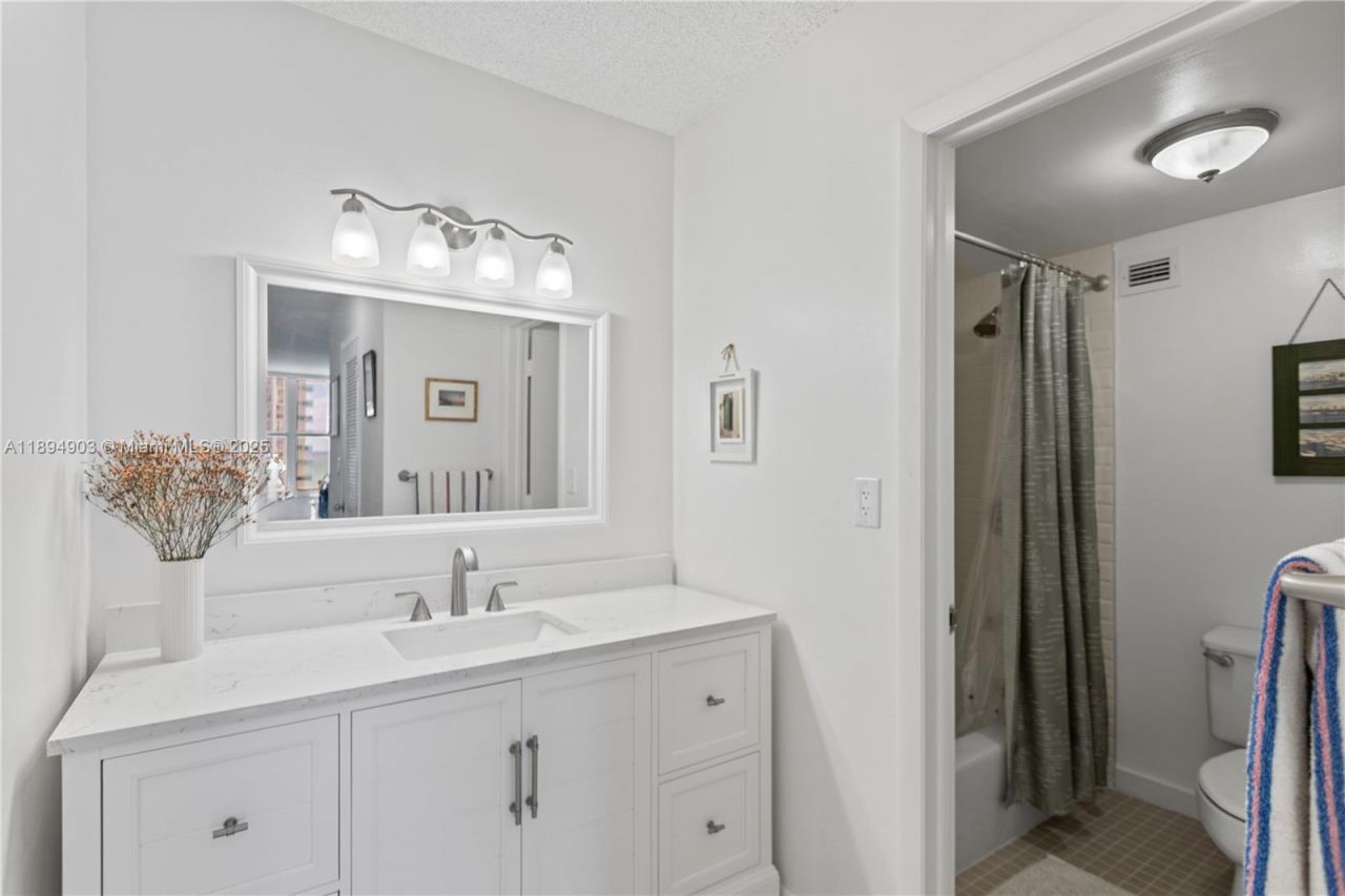 3800 S Ocean Dr, Unit 719, Hollywood, FL 33019 Photo