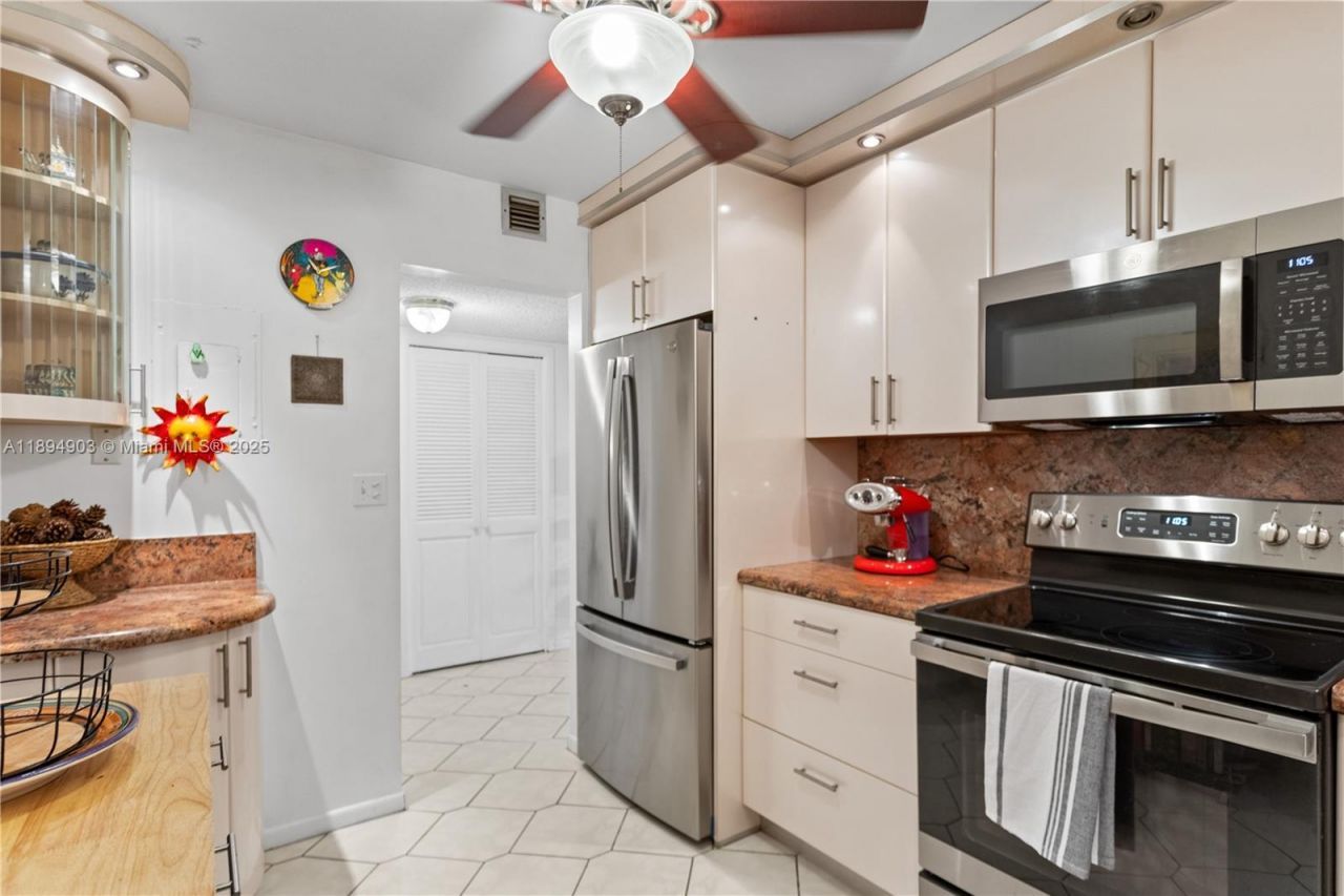 3800 S Ocean Dr, Unit 719, Hollywood, FL 33019 Photo