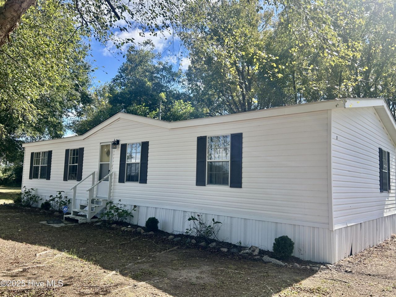 101 Dudley Farm Road, Scotland Neck, NC 27874 Main Photo