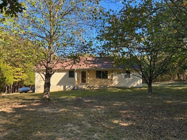 2319 S Williams Rd S, Greenbrier, TN 37073 Main Photo
