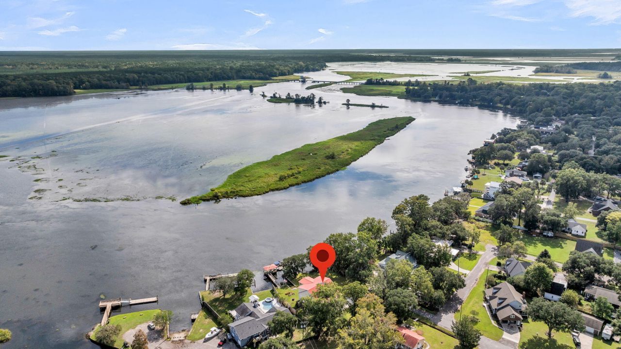 1811 Teal Road Photo 104