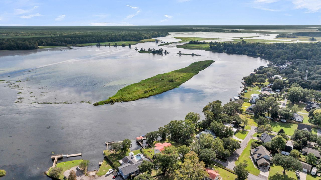 1811 Teal Road Photo 107