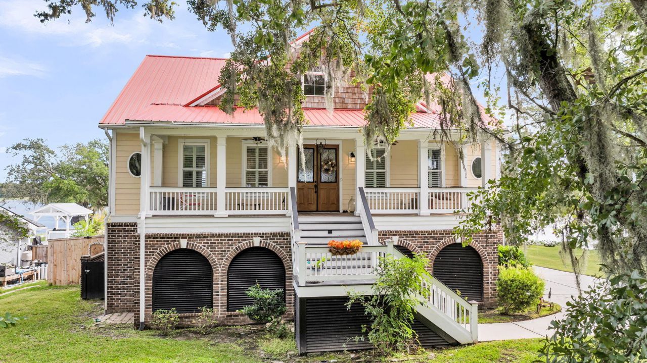 1811 Teal Road Photo 4