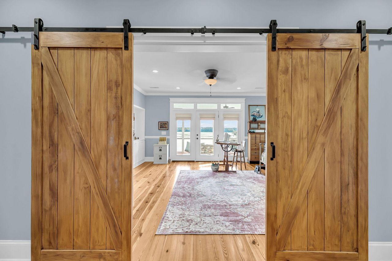 1811 Teal Road Photo 41