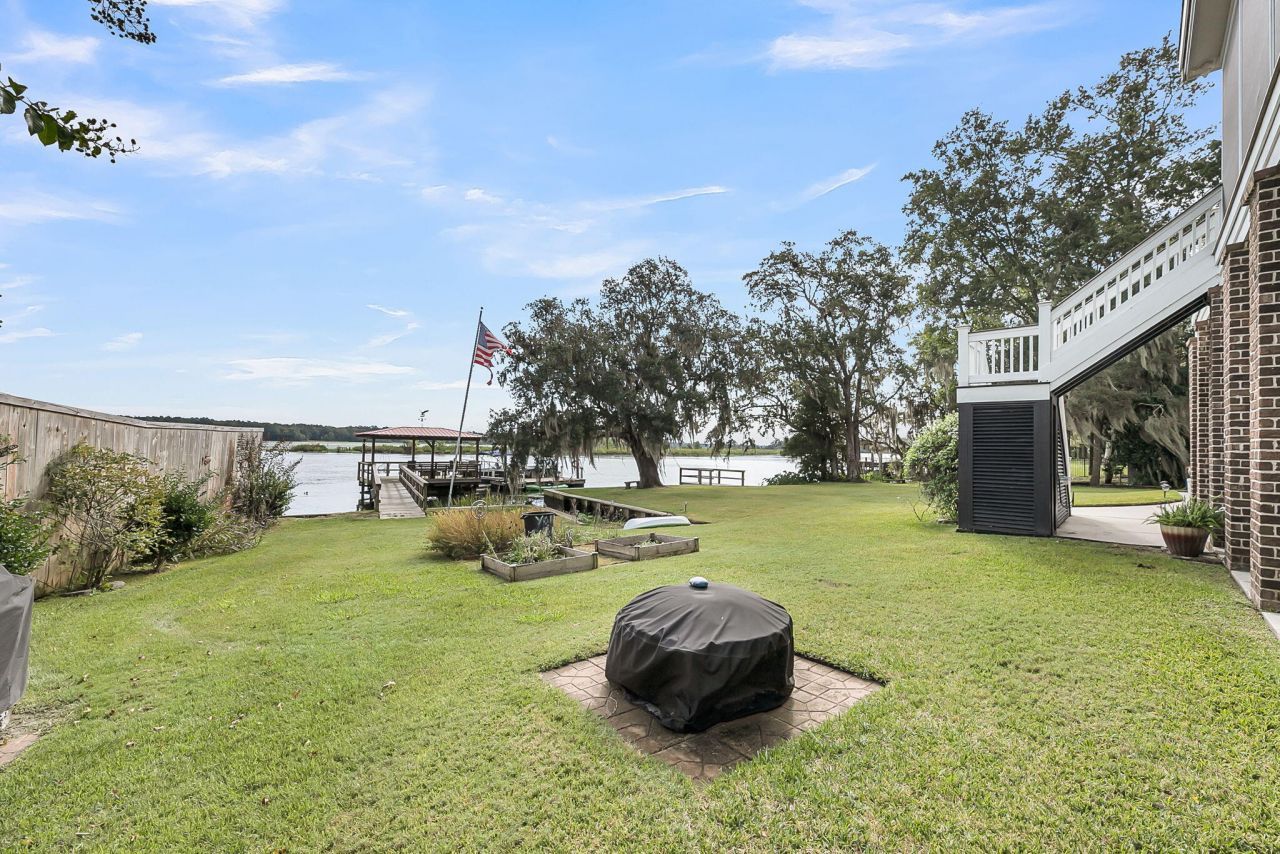 1811 Teal Road Photo 82