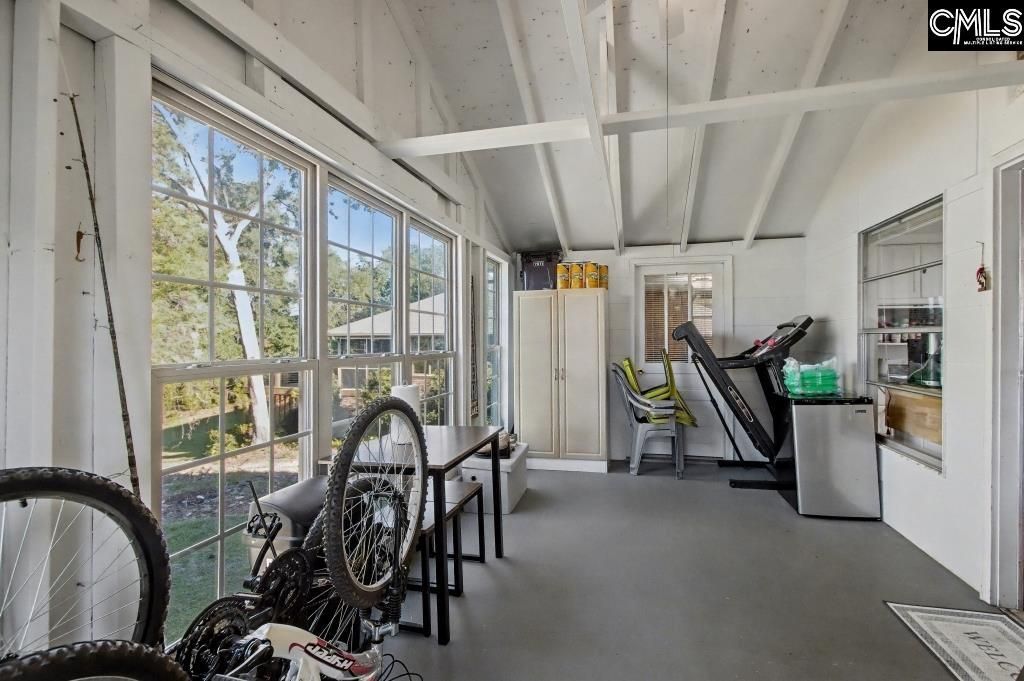 1091 Lake Drive Photo 9