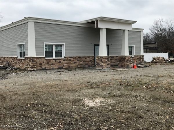 550 W College Street, Oberlin, OH 44074