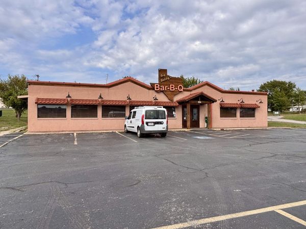 814 E Us Highway 60, Monett, MO 65708