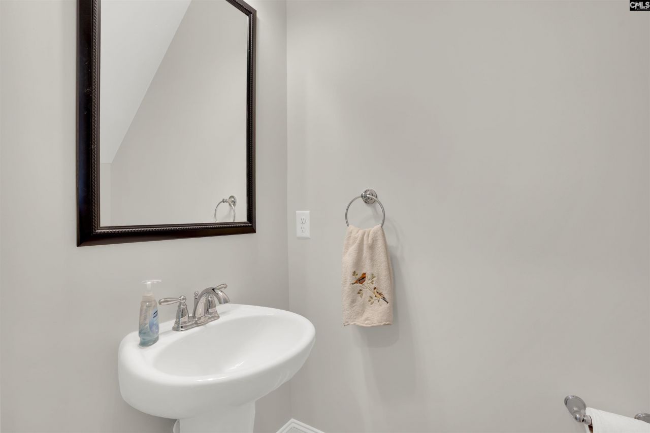 533 Mitscher Way Photo 20