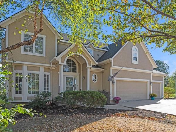 22611 W 46TH Terrace, Shawnee, KS 66226